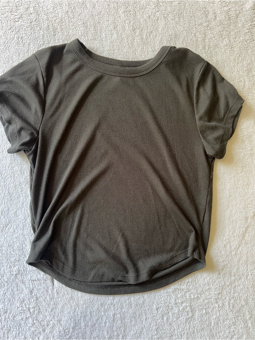 Ribbed Short Sleeve Tee in Olive Green